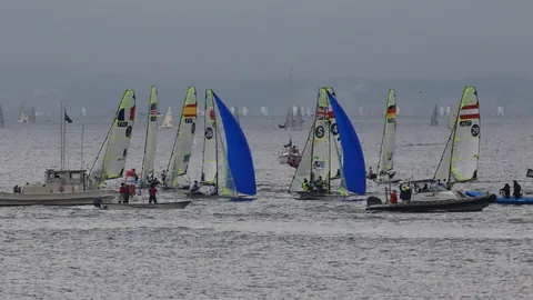 曼联速报：谢什科伤情紧急追踪，转会市场动向或重启齐尔克泽谈判！