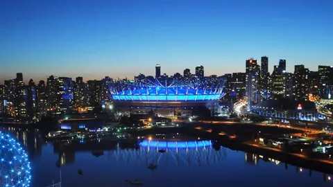 名宿联袂解读：森林狼季后赛征程篮球盛宴